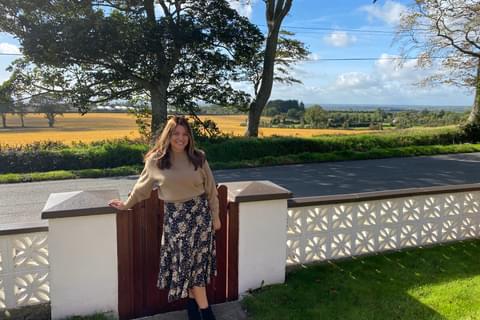 Evie Schmeer Profile Photo